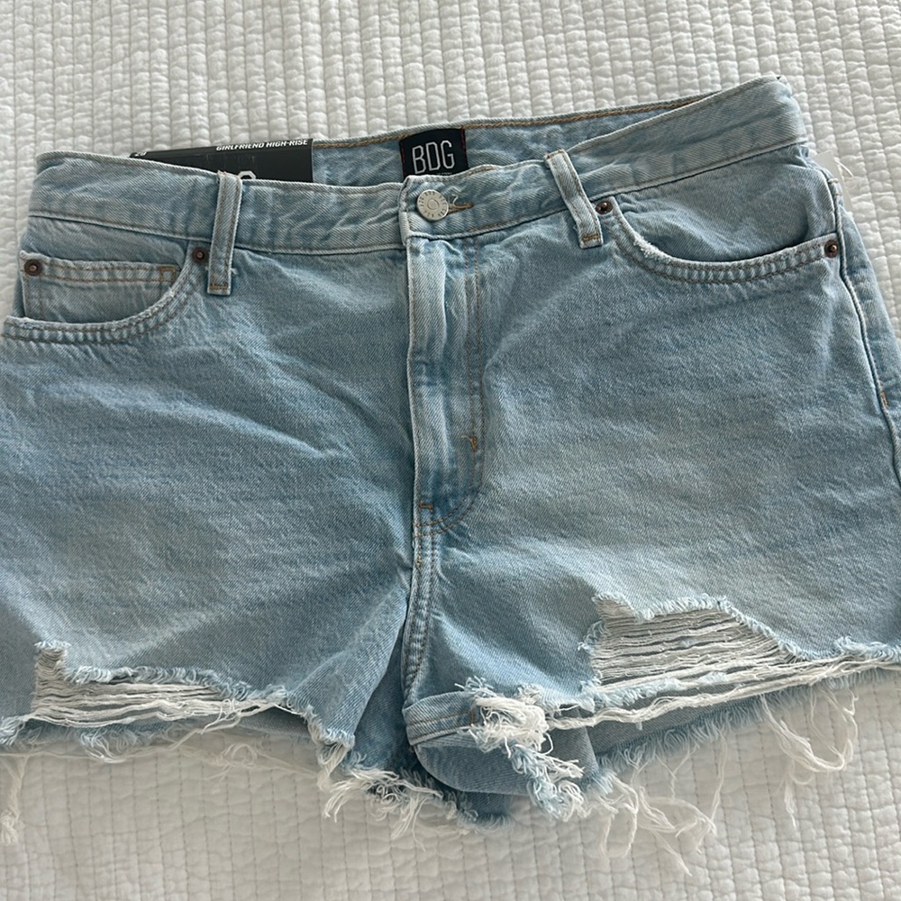 BDG URBAN OUTFITTERS CUT OFF SHORTS DENIM SIZE 29 NWT $49